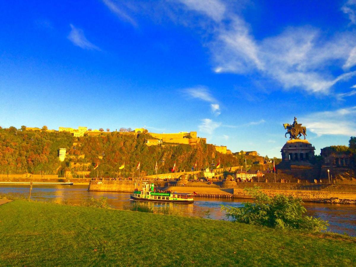 Апартаменты Haus Am Ufer Mit Rheinpanoramablick Кобленц Экстерьер фото