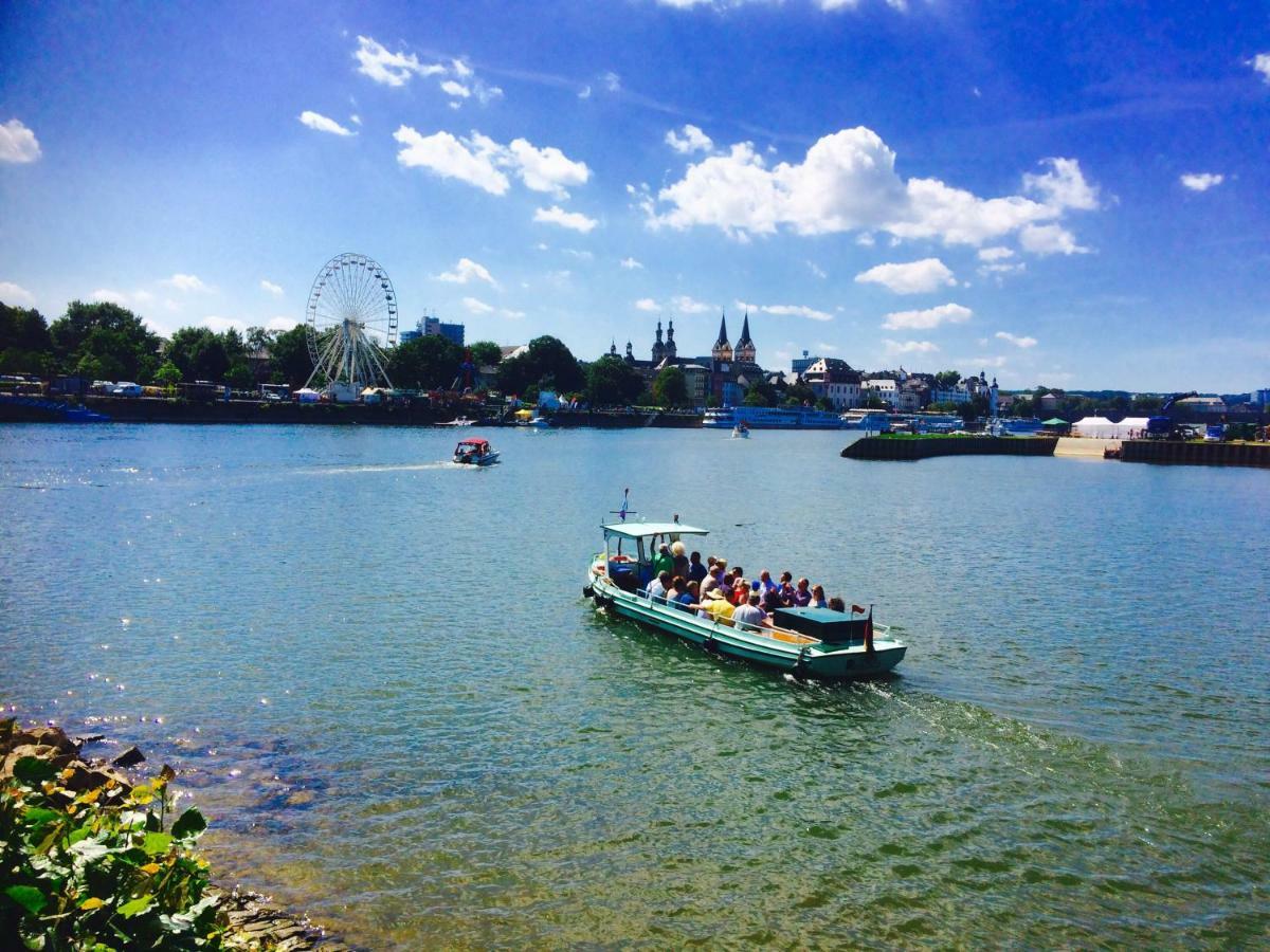 Апартаменты Haus Am Ufer Mit Rheinpanoramablick Кобленц Экстерьер фото